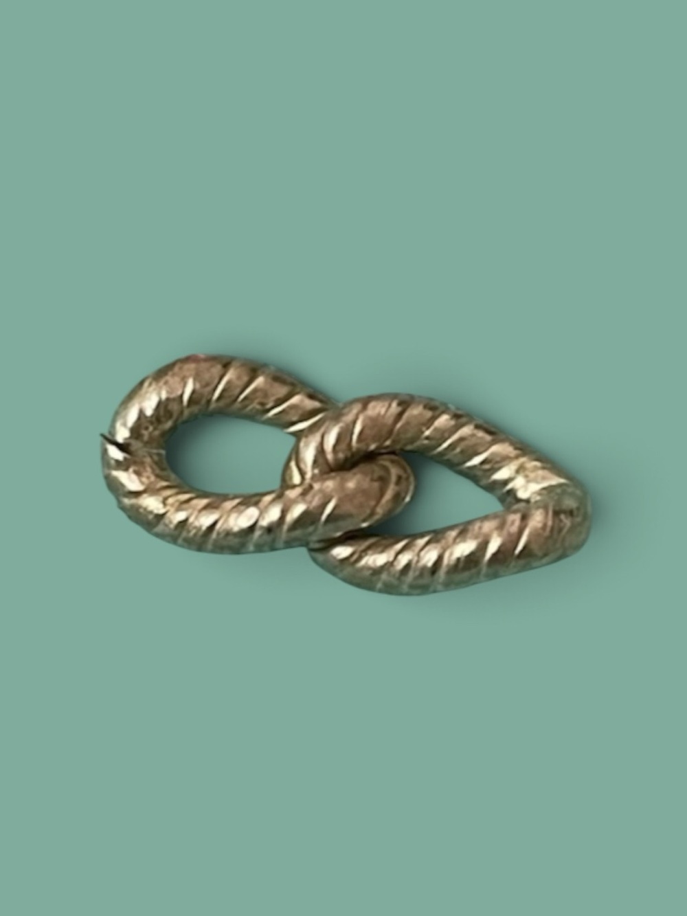 Tiffany twisted links for bracelet extension